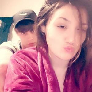 Meet your Posher, Gabriellaa